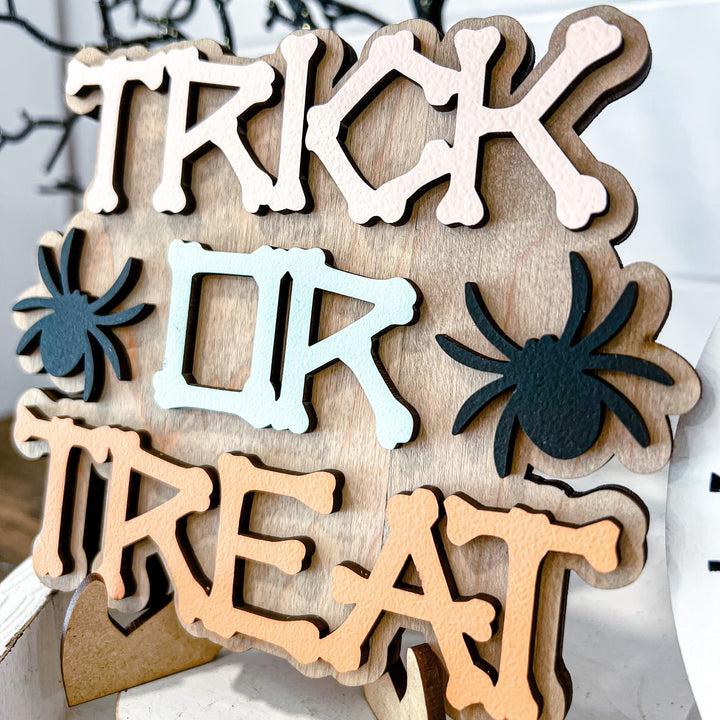 Retro Halloween Tiered Tray Decor